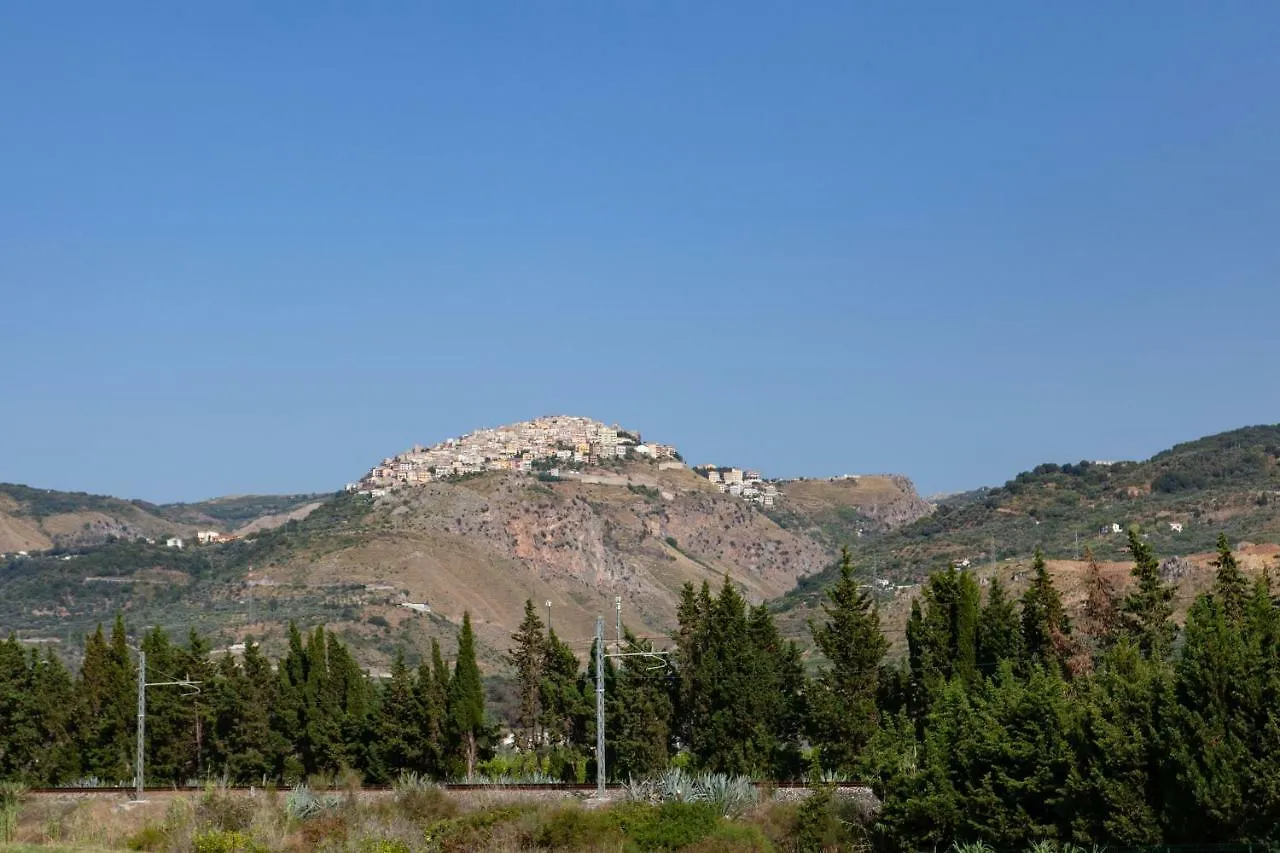 Casa Privata Nel Parco Apartment Sant'Agata di Militello